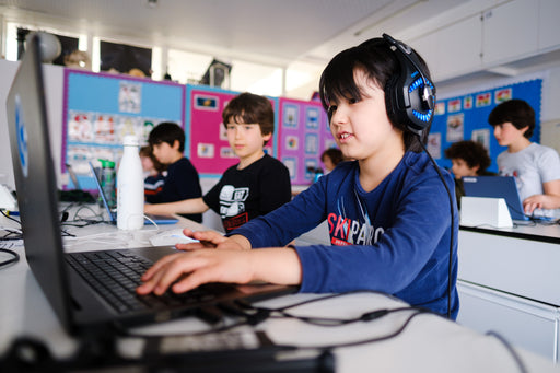 Advanced Coders: Jingle-jingle-bots