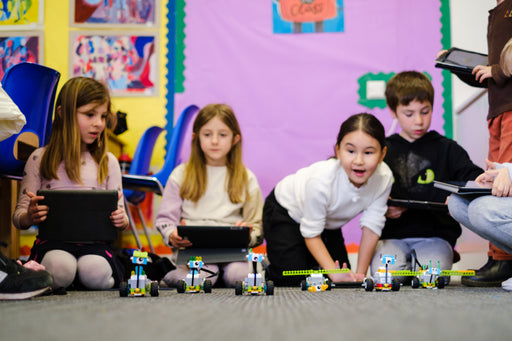 Young Explorers: Sleigh Racing Robots 🛷